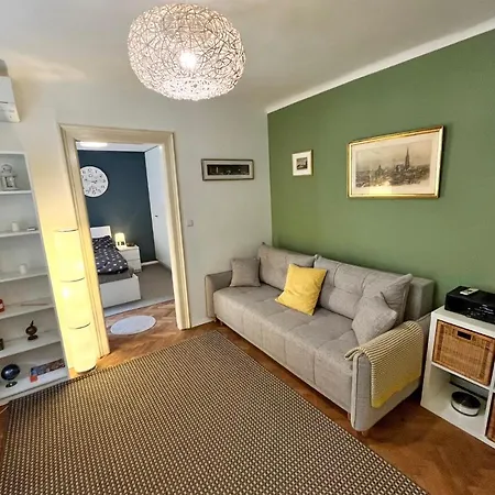 Apartment Passage